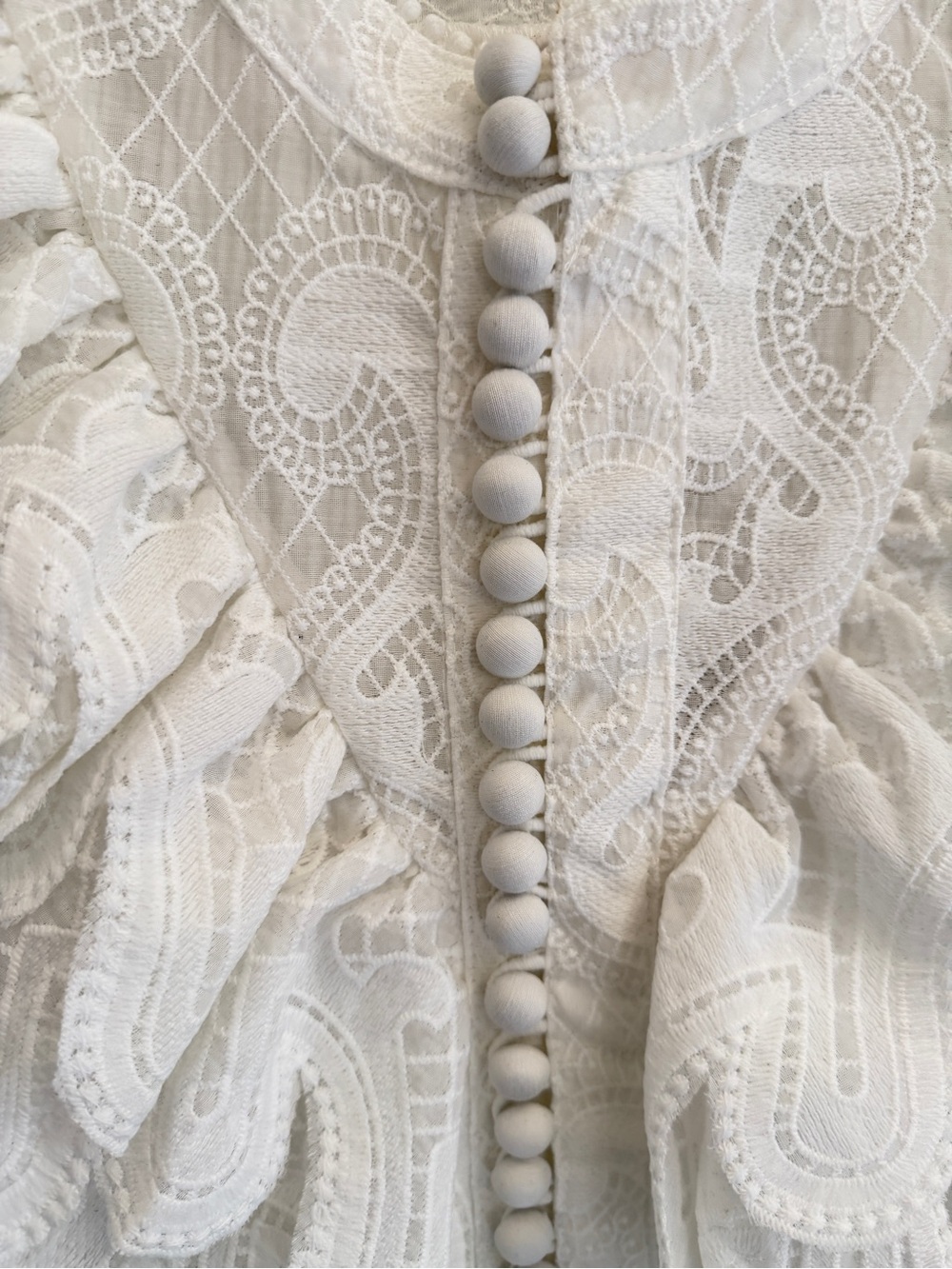 Gorgeous White Lace Ruffle Blouse - Women's Top in size Small - Picture 2 of 5